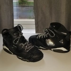 Retro Jordan's 6 Size 4.5